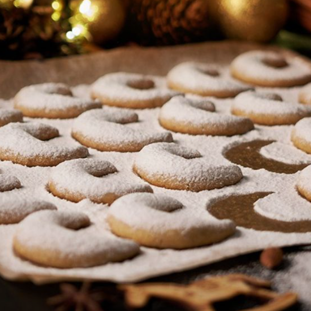 Christmas is Almost Here: Authentic German Vanillekipferl Recipe